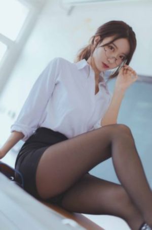 国产清纯粉嫩学生白丝在线观看_1080在线视频播放