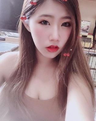 亚洲人吸吮乳头_超清高清免费观看